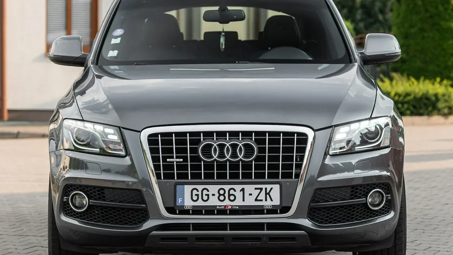 AUDI Q5 -