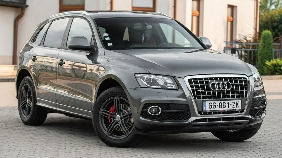 AUDI Q5 -