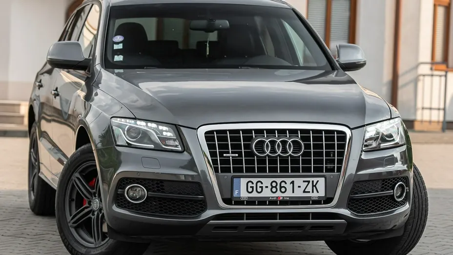 AUDI Q5 -