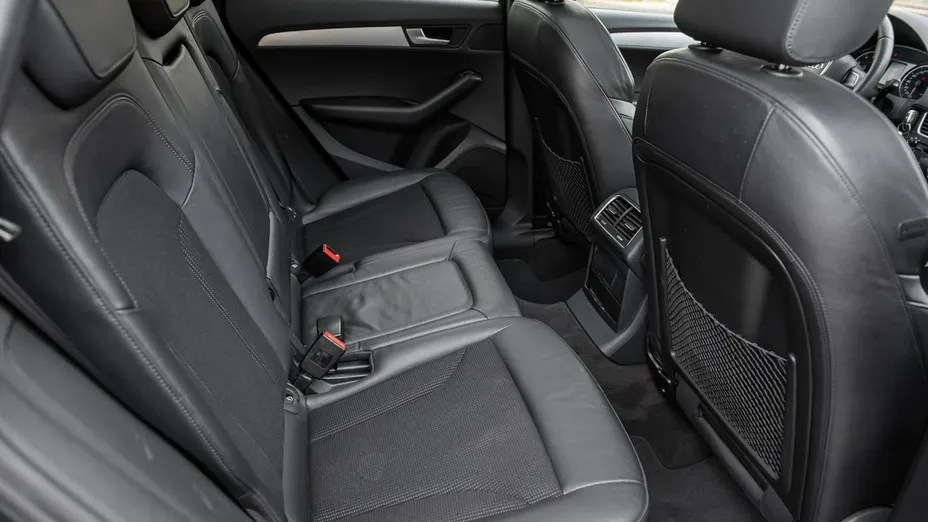 AUDI Q5 -