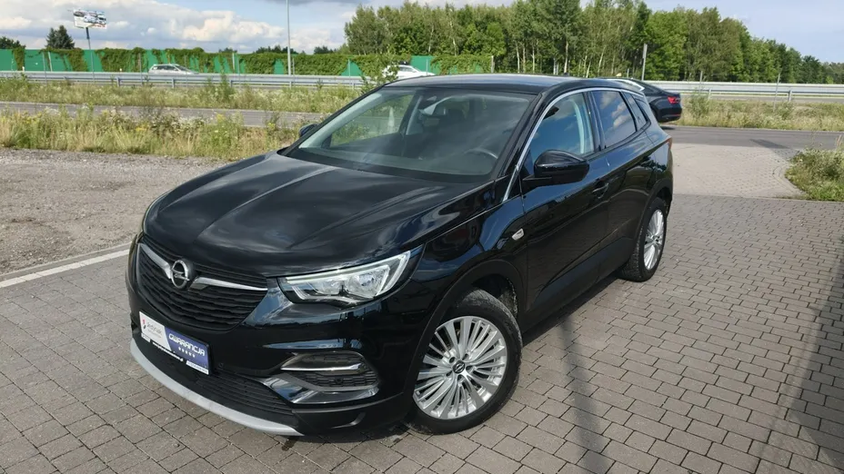 OPEL Grandland X -
