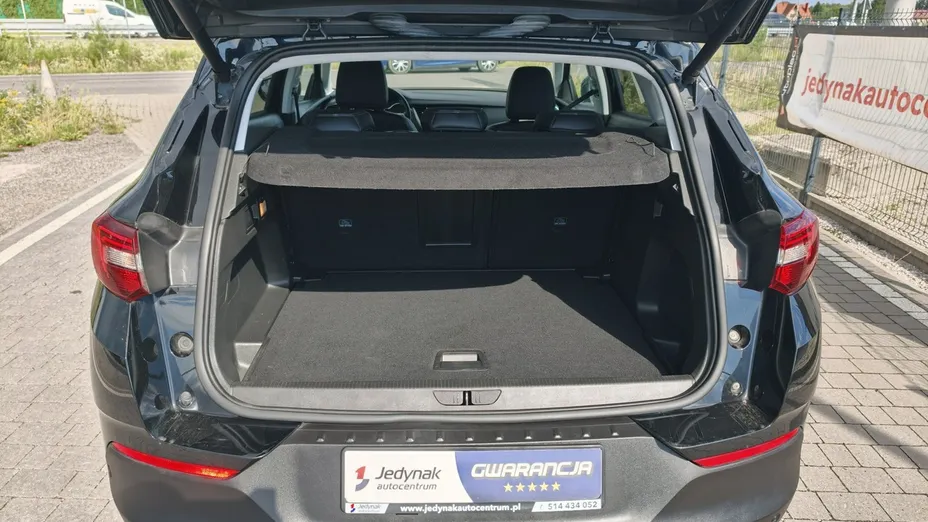 OPEL Grandland X -