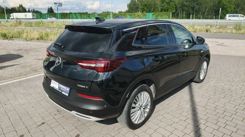 OPEL Grandland X -
