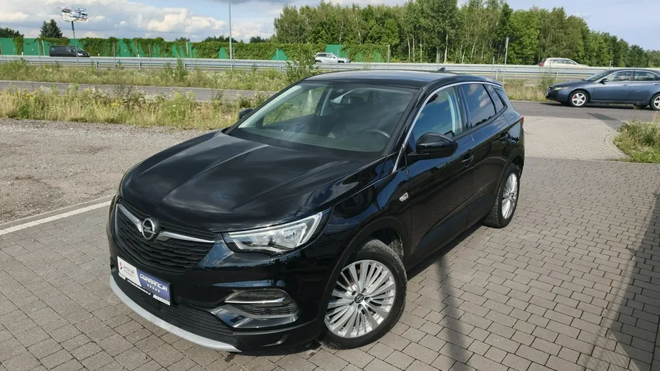 OPEL Grandland X -