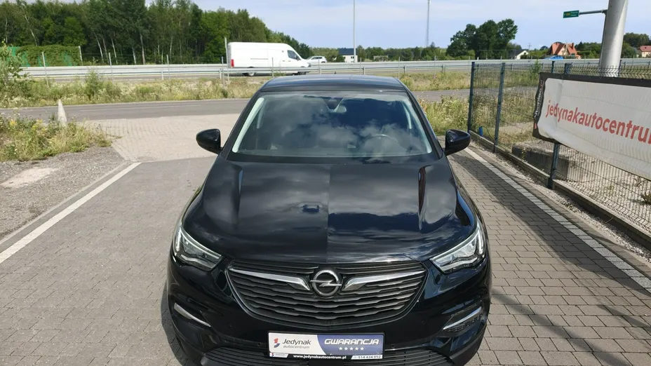 OPEL Grandland X -