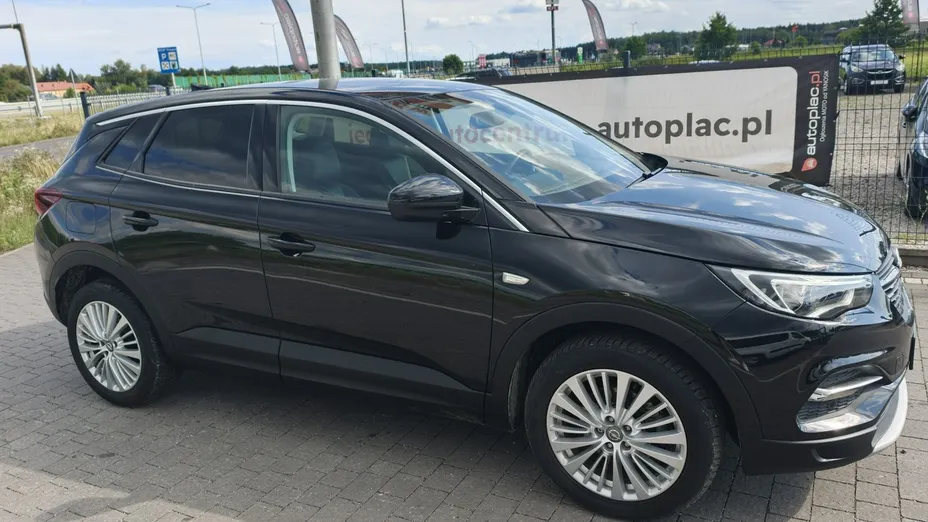 OPEL Grandland X -