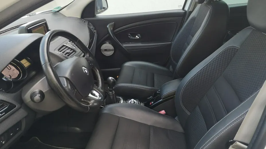RENAULT Megane -