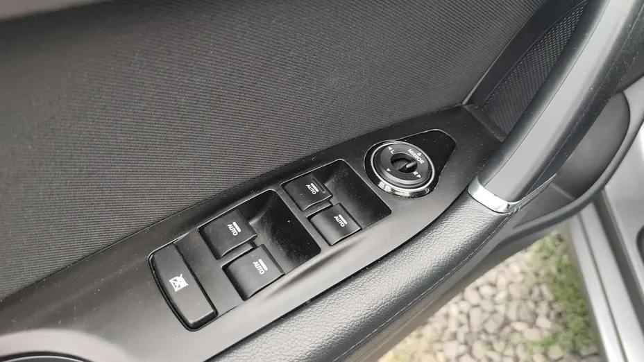 HYUNDAI i40 -