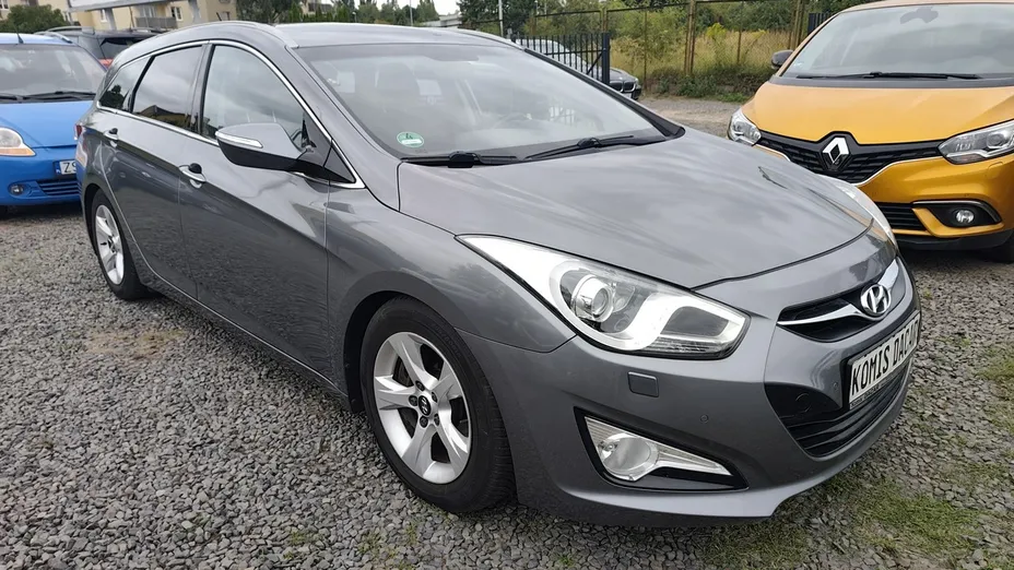 HYUNDAI i40 -