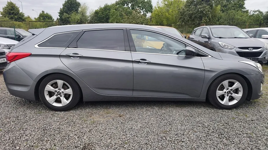 HYUNDAI i40 -