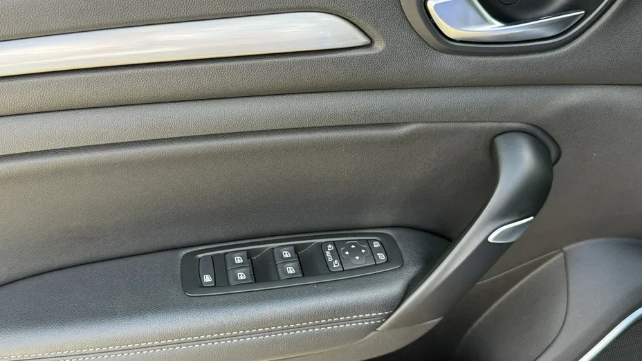 RENAULT Megane -