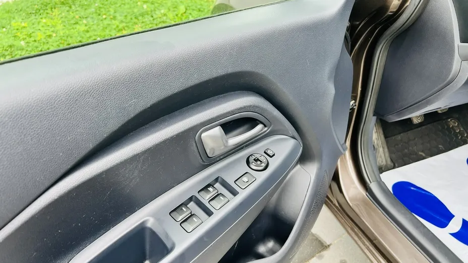KIA Rio -
