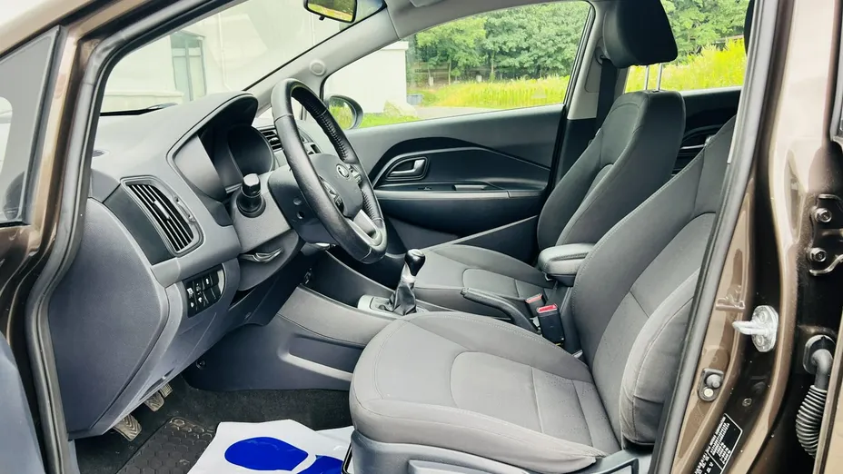 KIA Rio -
