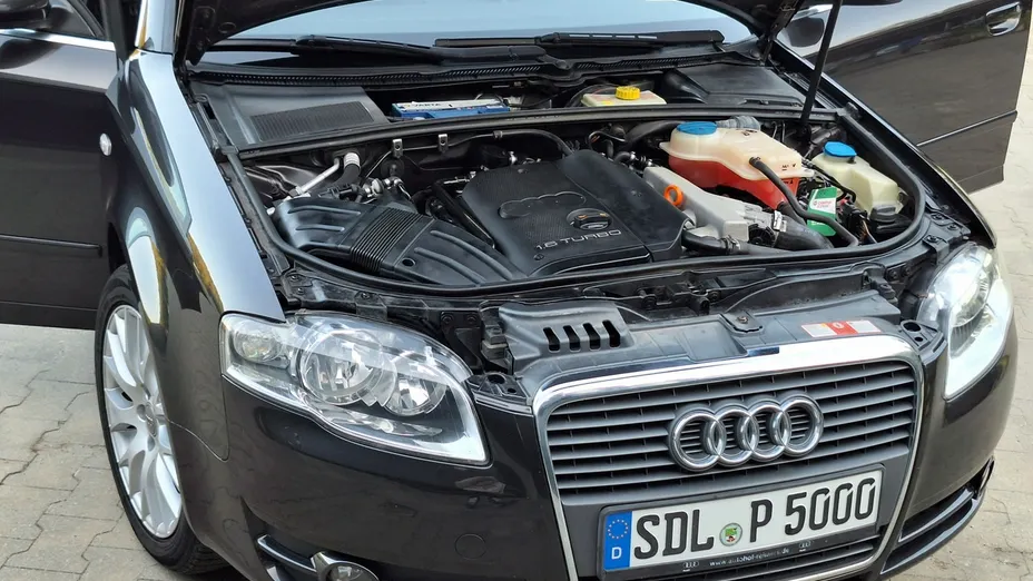 AUDI A4 -