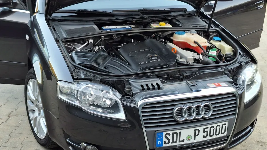 AUDI A4 -