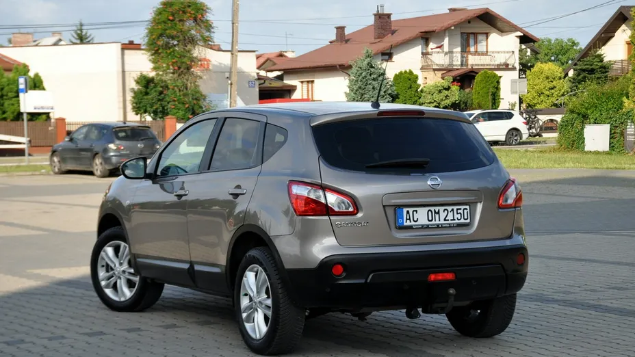 NISSAN Qashqai -