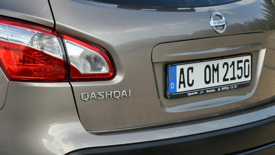 NISSAN Qashqai -