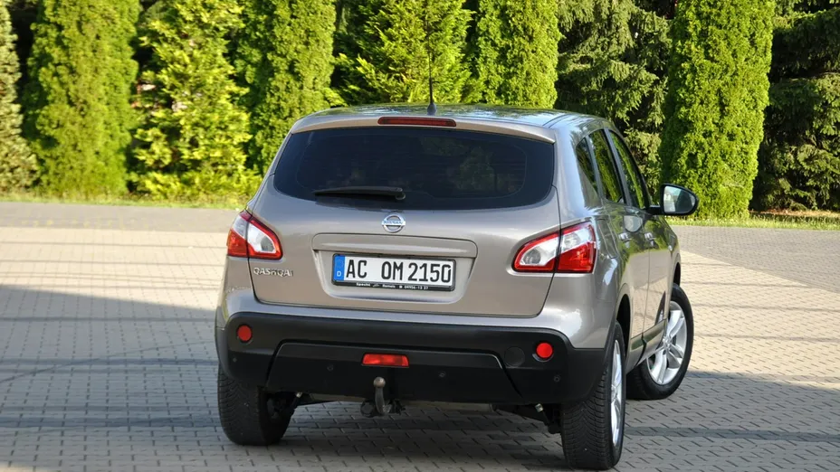 NISSAN Qashqai -