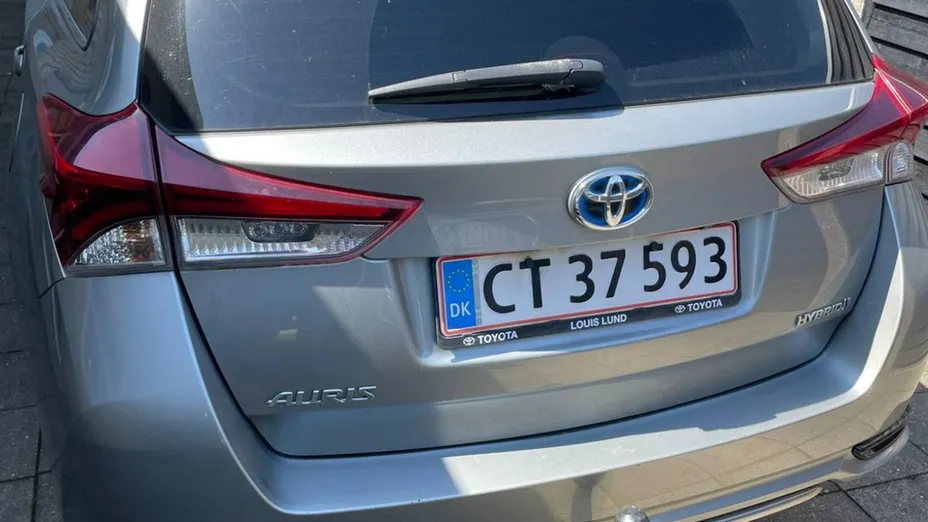 TOYOTA Auris -