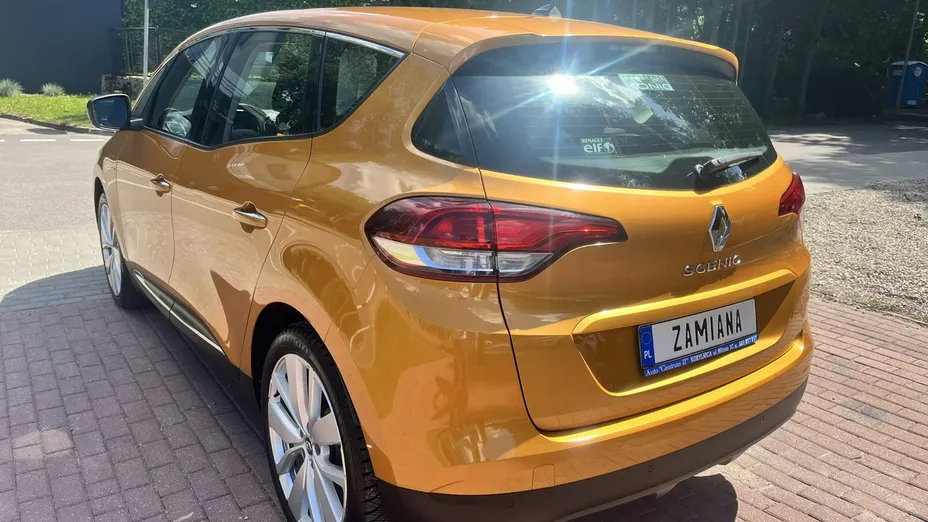 RENAULT Scenic -