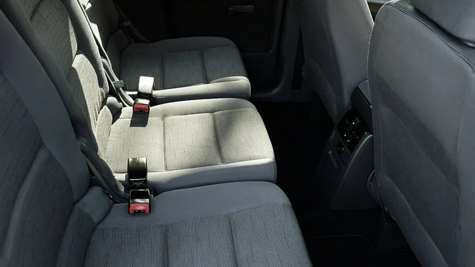 VOLKSWAGEN Touran -