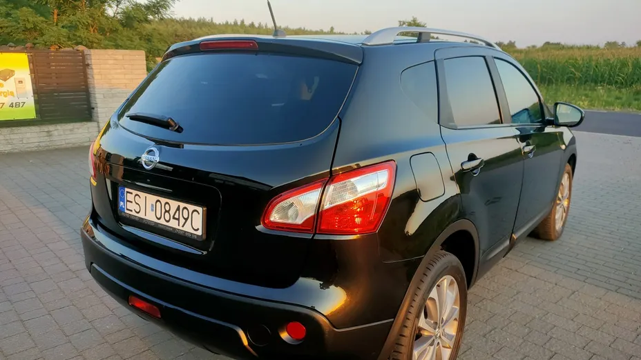 NISSAN Qashqai -