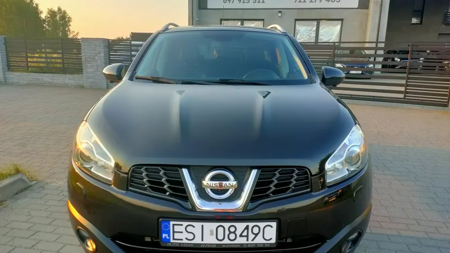 NISSAN Qashqai -