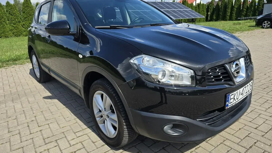 NISSAN Qashqai -