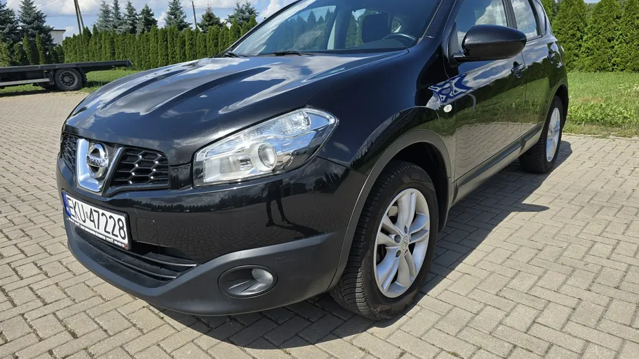 NISSAN Qashqai -