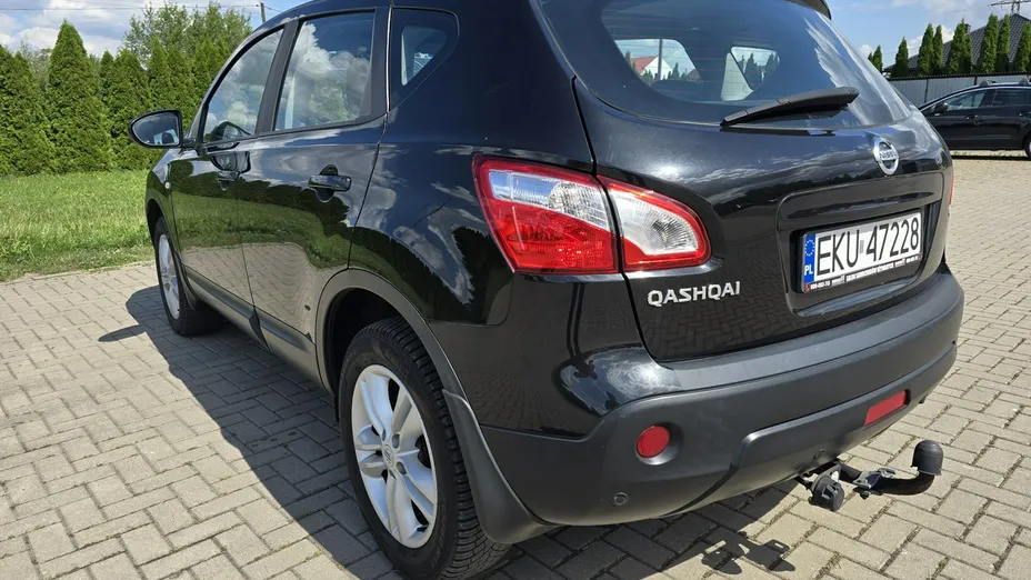 NISSAN Qashqai -