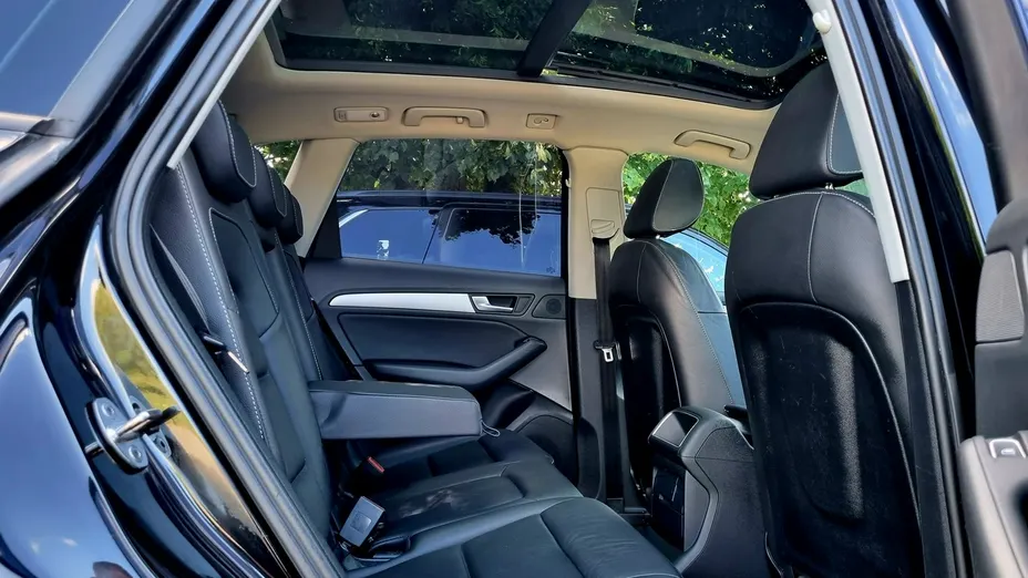 AUDI Q5 -