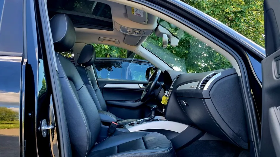 AUDI Q5 -