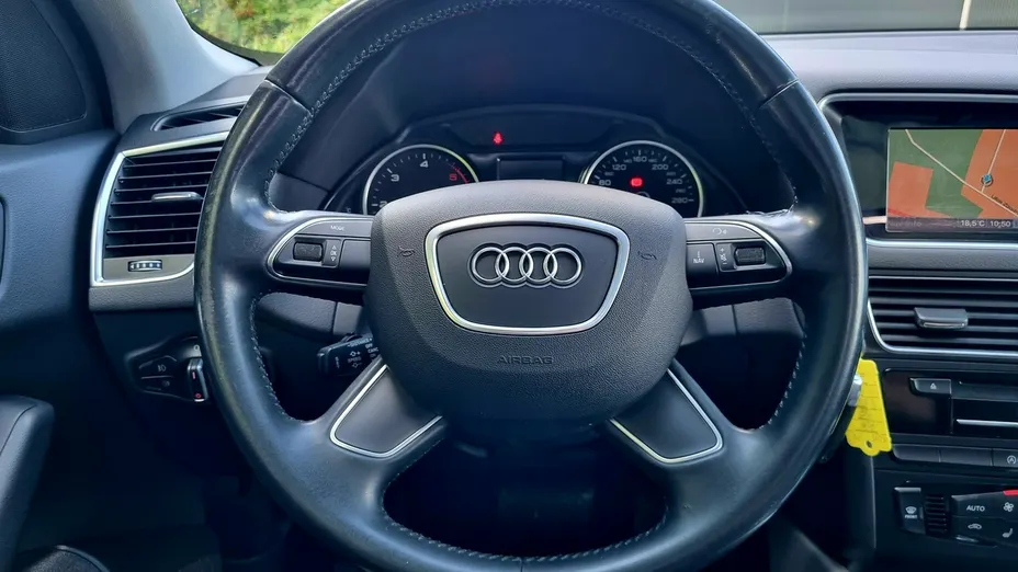 AUDI Q5 -