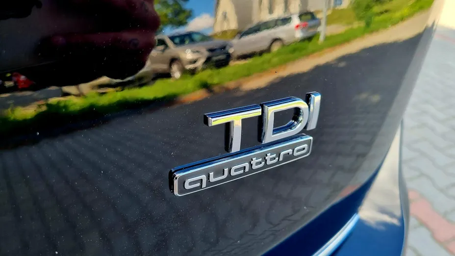 AUDI Q5 -