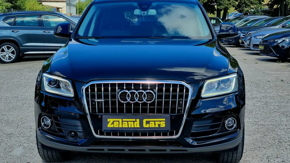 AUDI Q5 -