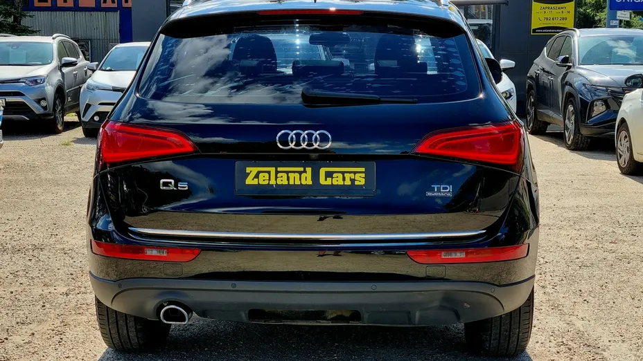 AUDI Q5 -