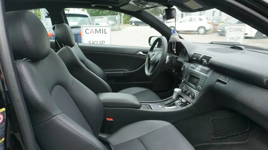 MERCEDES-BENZ CLC -