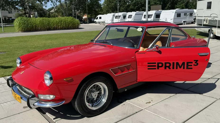 FERRARI 330 -
