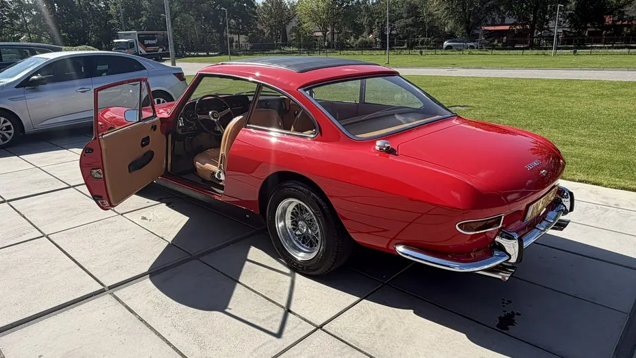 FERRARI 330 -