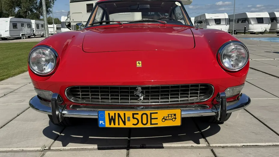 FERRARI 330 -