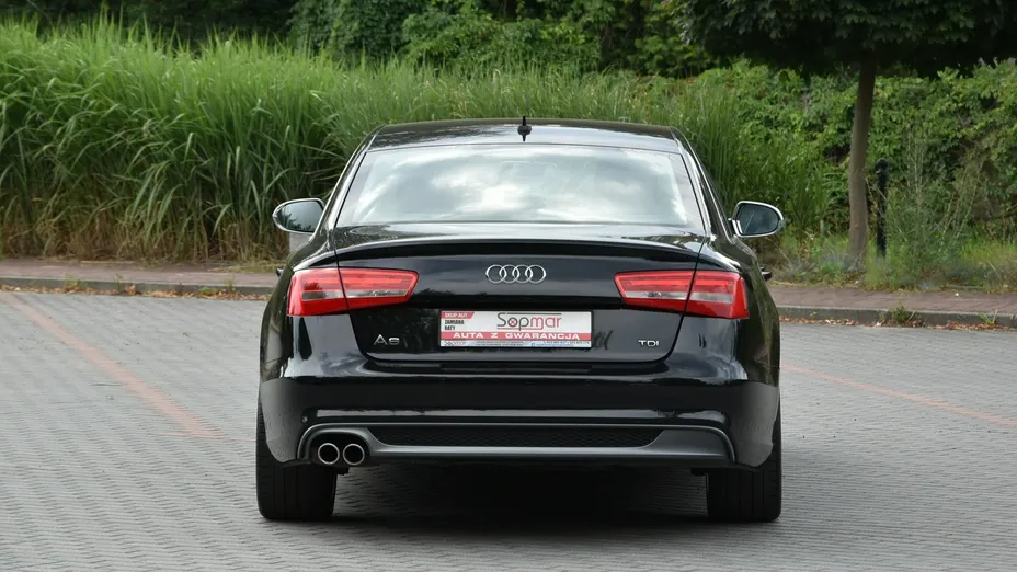 AUDI A6 -