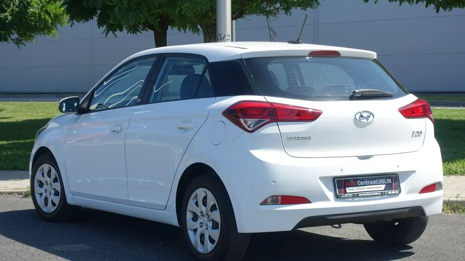 HYUNDAI i20 -