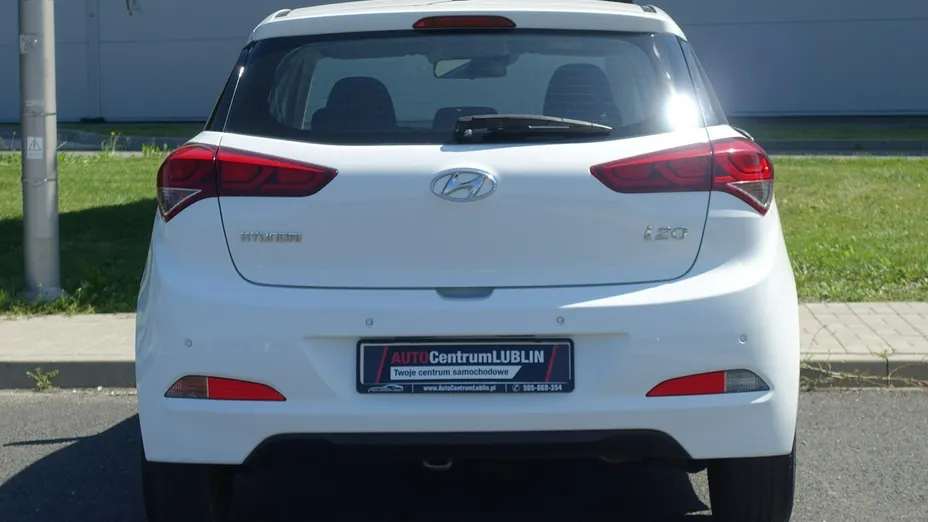 HYUNDAI i20 -