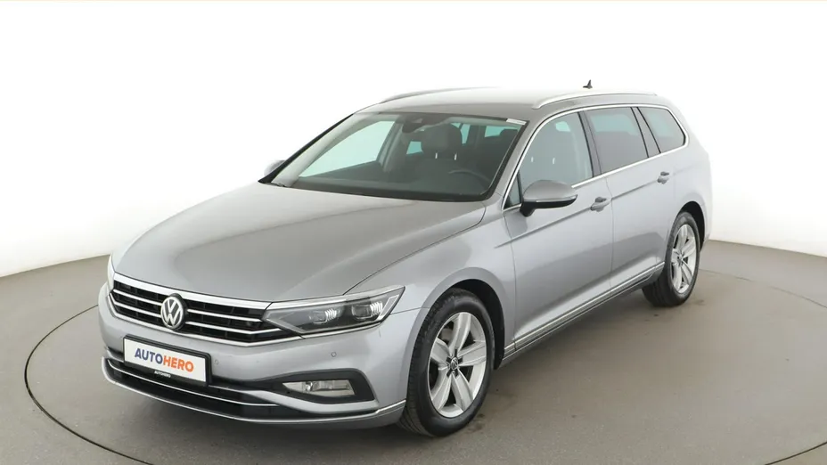VOLKSWAGEN Passat -