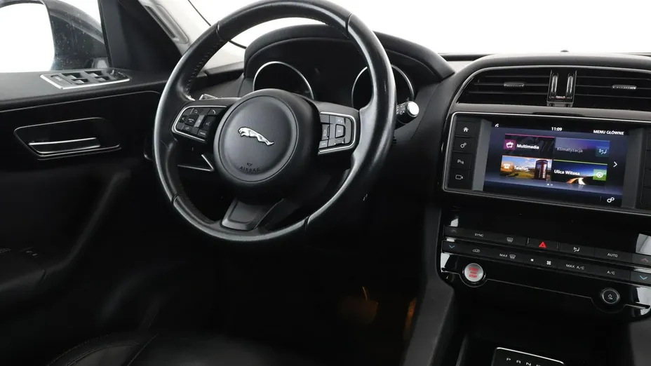 JAGUAR F-Pace -