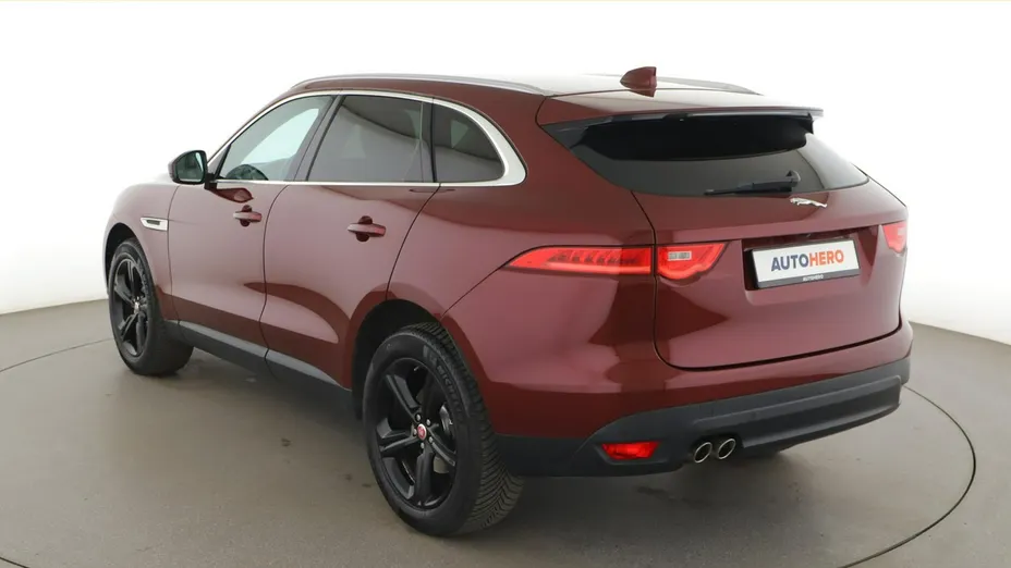 JAGUAR F-Pace -