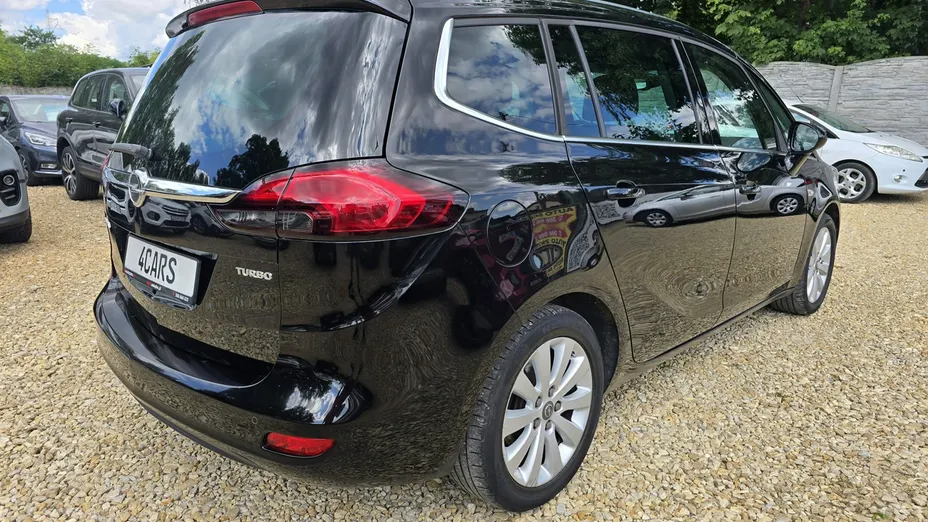 OPEL Zafira -