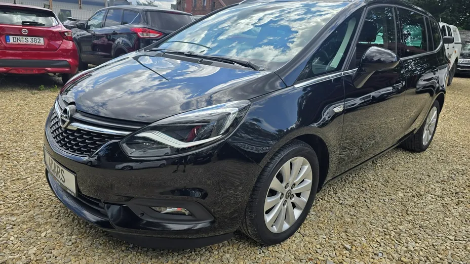 OPEL Zafira -