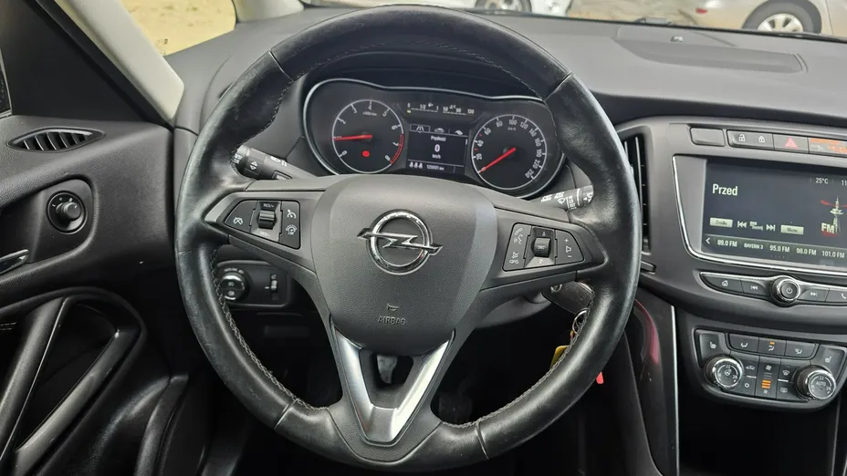 OPEL Zafira -