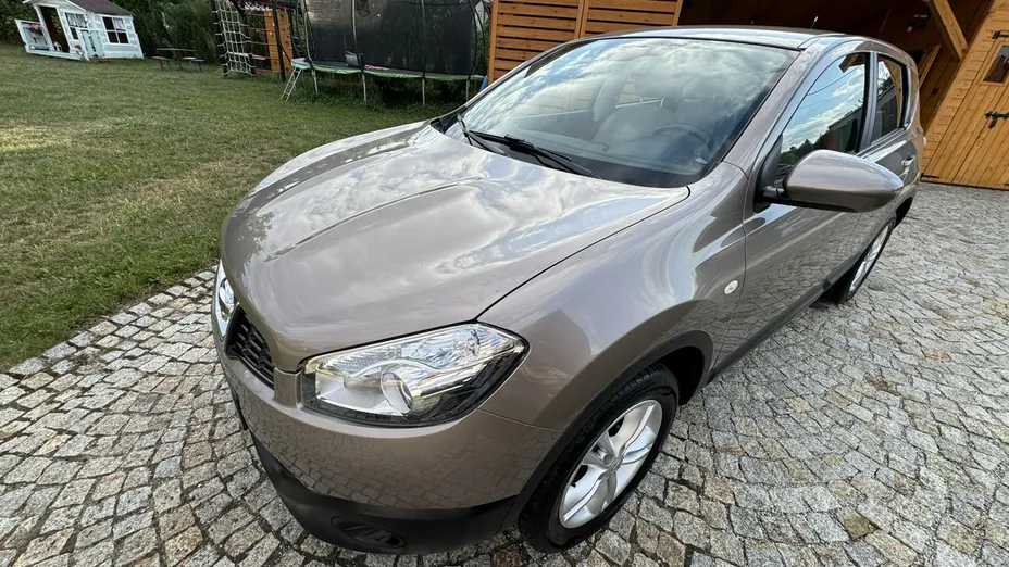 NISSAN Qashqai -